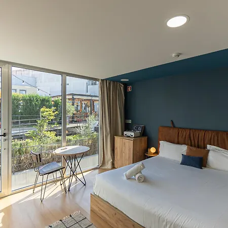 Selina Hotel 3*